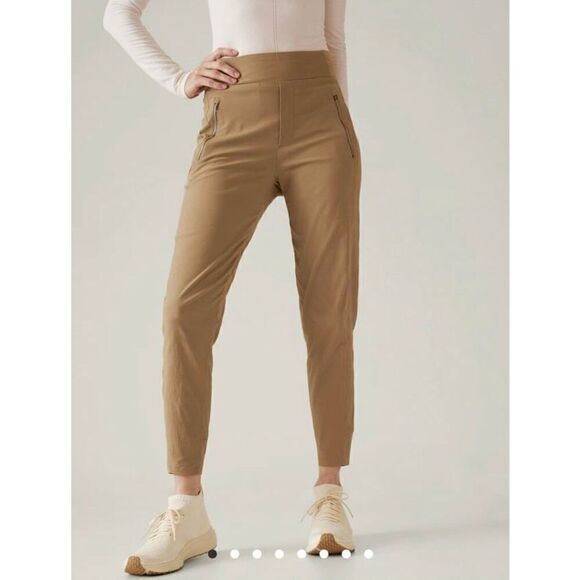 Athleta Pants - Athleta Trekkie Jogger 8 Tall Lightweight Tan